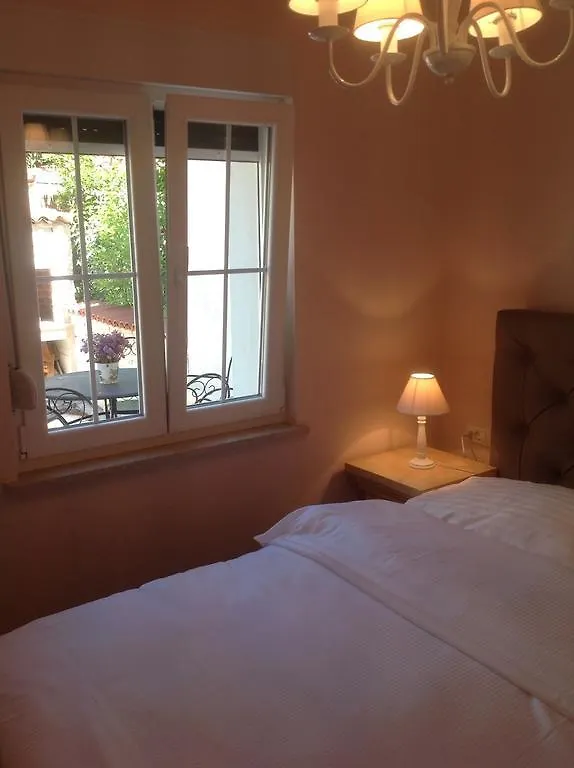 Apartment Provance Pula 0*,